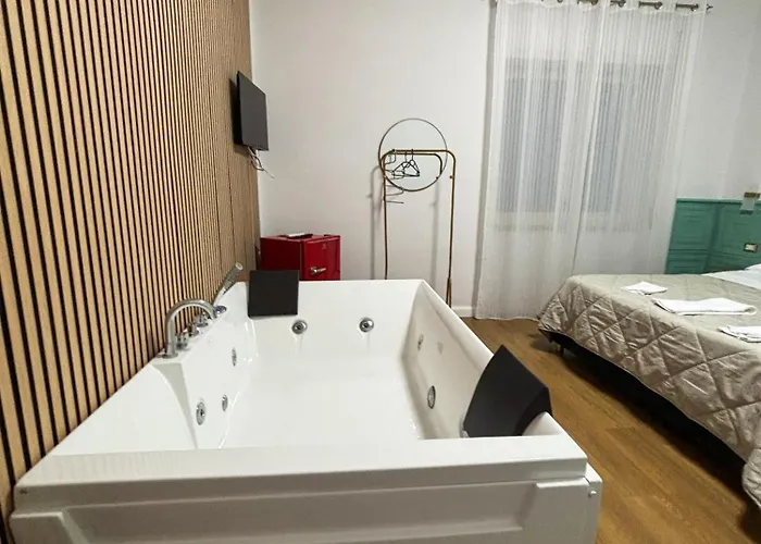 Mirosa Luxury Помпеї