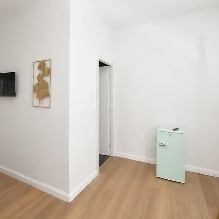 Mirosa Luxury Nocleg ze śniadaniem 3*